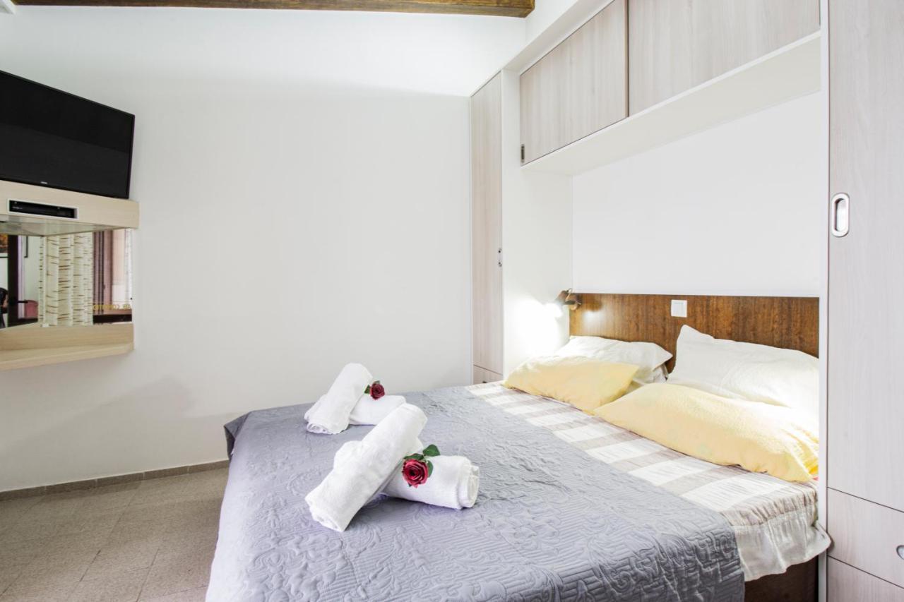 شقة Galapagus Privat Beach & Boat Dock ميتغنا المظهر الخارجي الصورة
