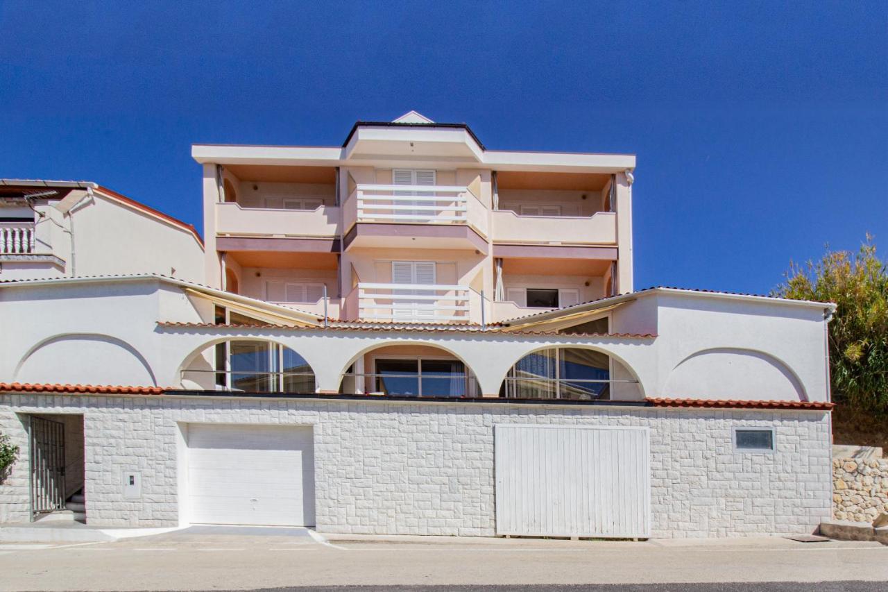 شقة Galapagus Privat Beach & Boat Dock ميتغنا المظهر الخارجي الصورة
